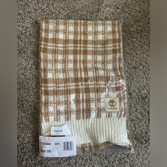 NWT Timberland Scarf Buffalo Plaid One Size in Package  Brown Outdoor Women’s - Picture 2 of 8
